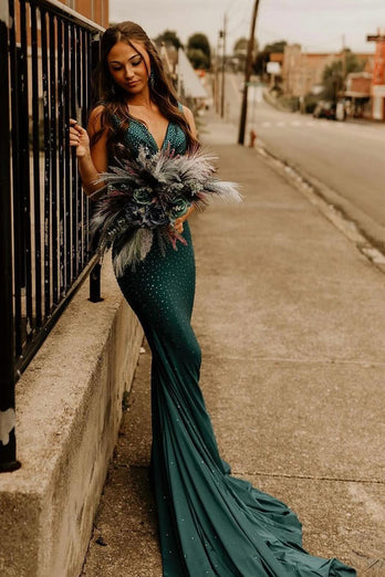 Sparkly Green Beaded Mermaid V-Neck Backless Long Formal Dress