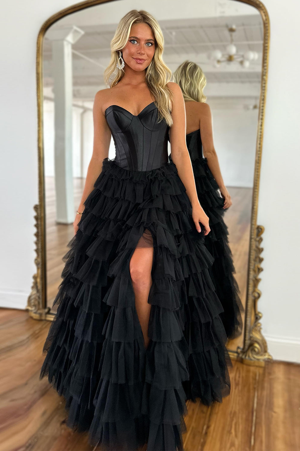 Black Corset Sweetheart A-Line Tiered Long Tulle Formal Dress with Slit