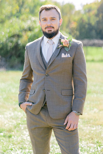 Grey 2 Piece Notched Lapel Groomsmen Suits