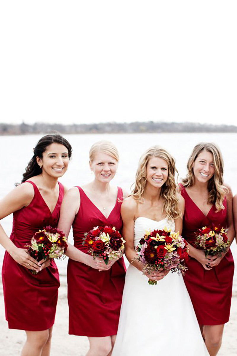 Load image into Gallery viewer, V-Neck Sleeveless Red Bridesmaid Dress