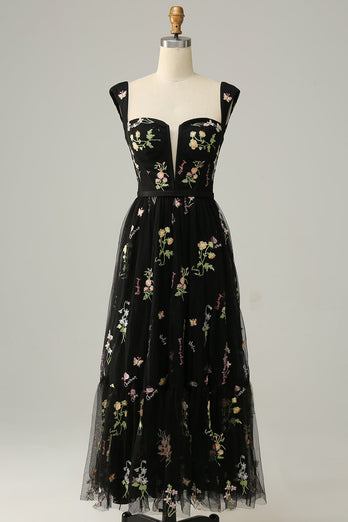 A Line Sweetheart Black Long Formal Dress with Embroidery